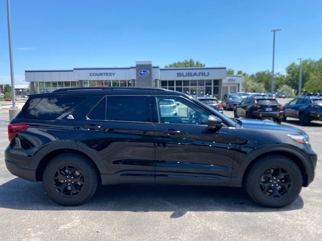 2022 FORD Explorer