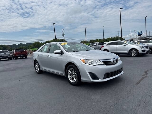 2013 TOYOTA Camry