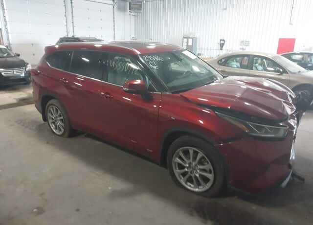 2022 TOYOTA Highlander