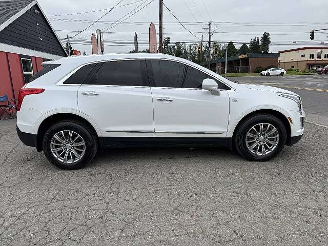 2017 CADILLAC XT5