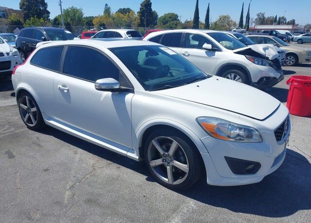 2011 VOLVO C30