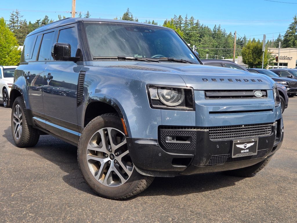 2024 LAND ROVER Defender