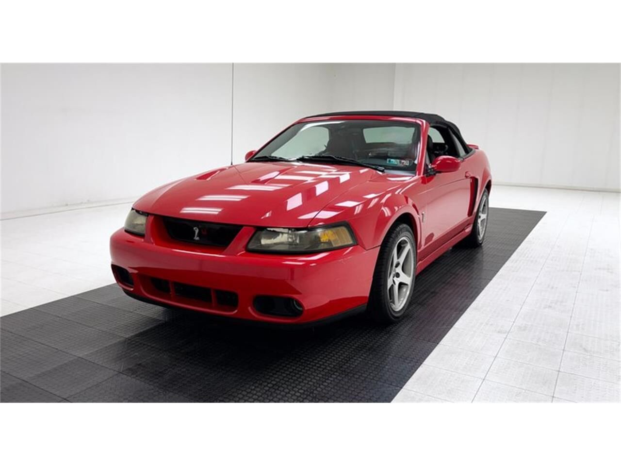2004 FORD Mustang