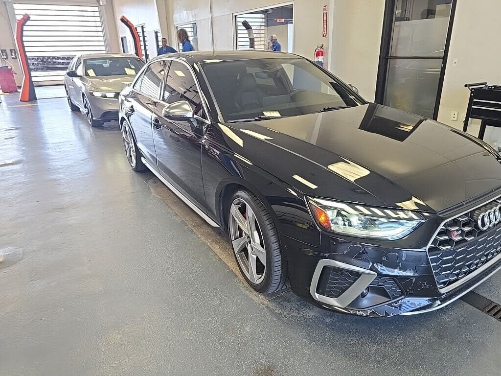 2022 AUDI S4