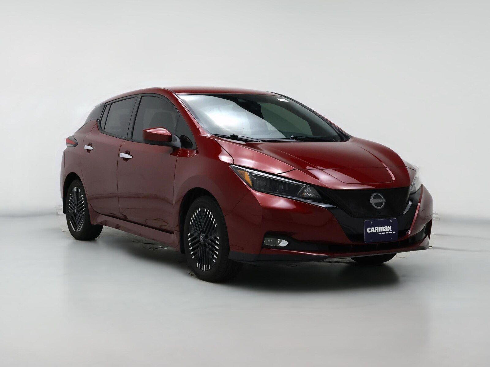 2025 NISSAN Leaf
