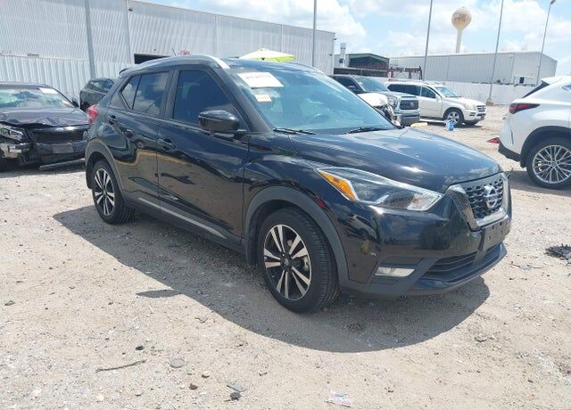 2020 NISSAN Kicks