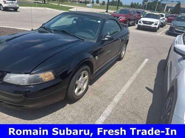 2004 FORD Mustang
