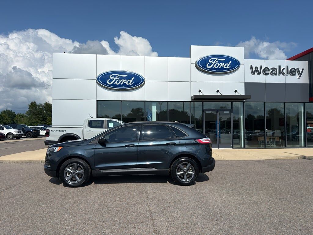 2023 FORD Edge