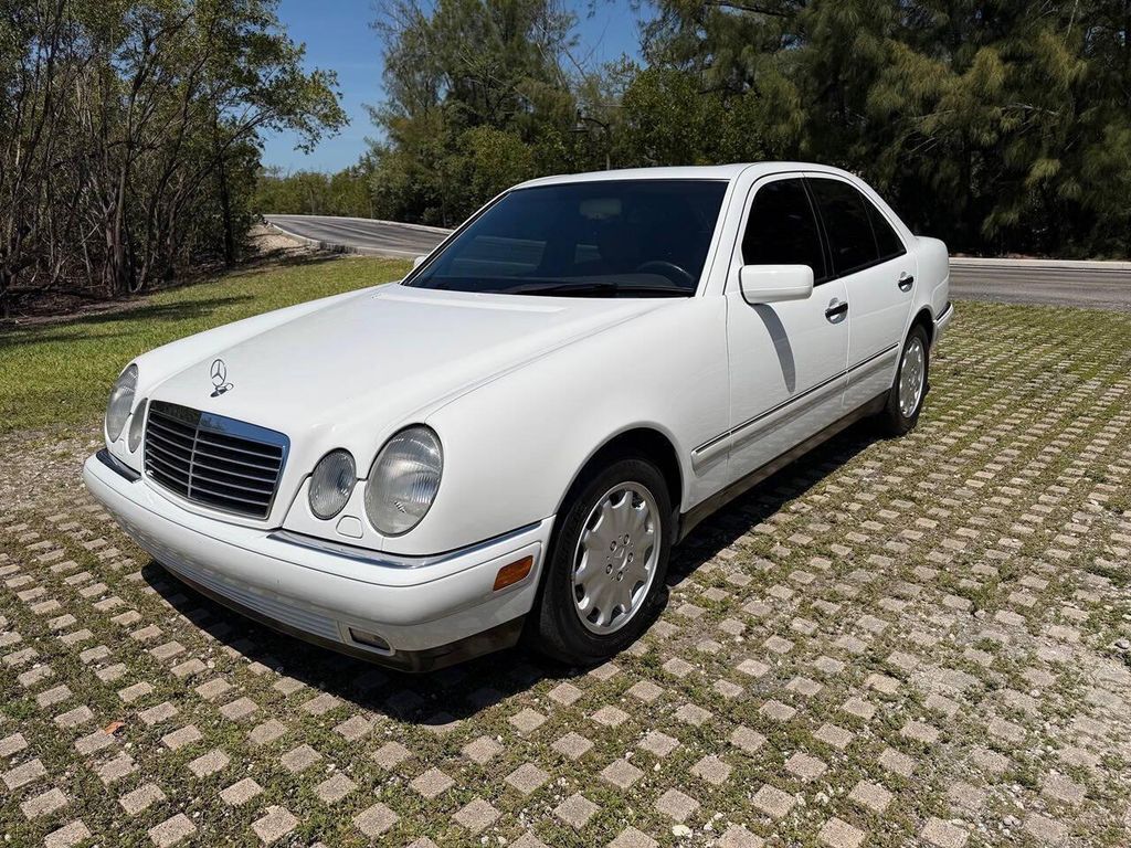 1997 MERCEDES-BENZ E-Class