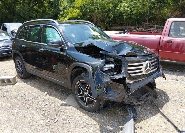 2026 MERCEDES-BENZ GLB-Class