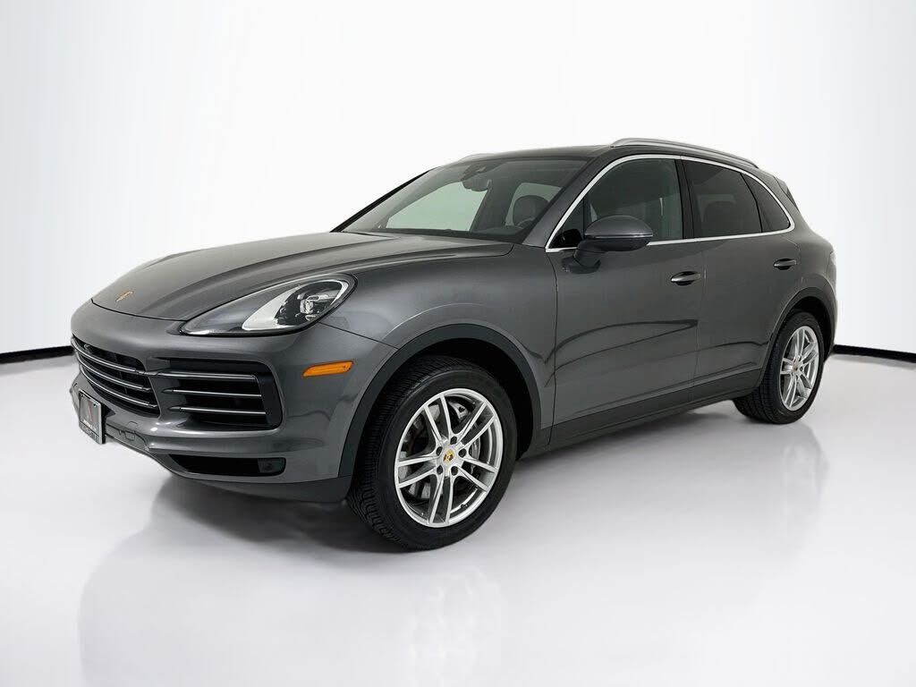 2023 PORSCHE Cayenne