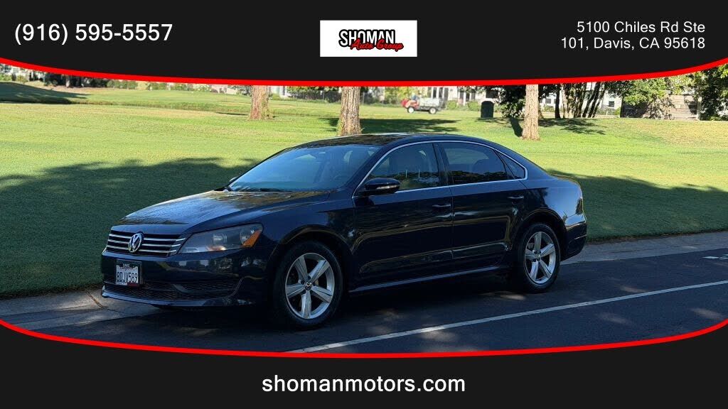 2012 VOLKSWAGEN Passat