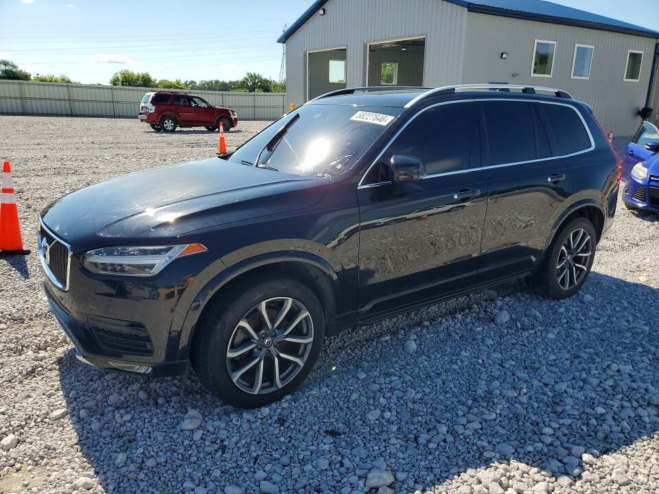 2017 VOLVO XC90