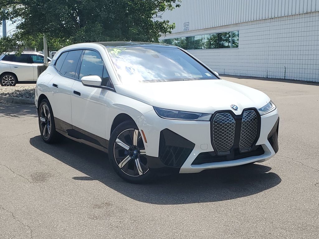 2024 BMW ix