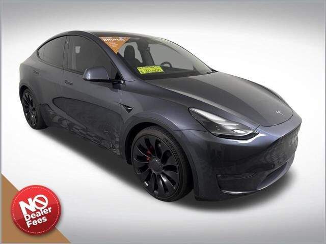 2022 TESLA Model Y