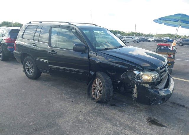 2004 TOYOTA Highlander