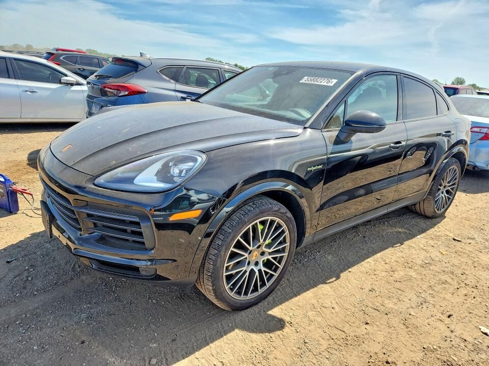 2023 PORSCHE Cayenne