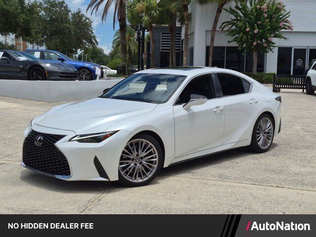 2023 LEXUS IS