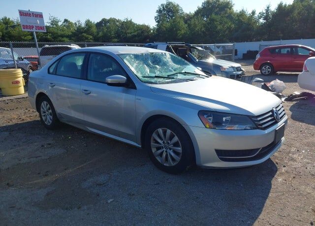 2015 VOLKSWAGEN Passat