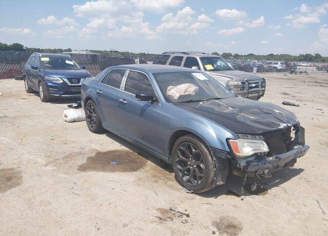 2011 CHRYSLER 300C