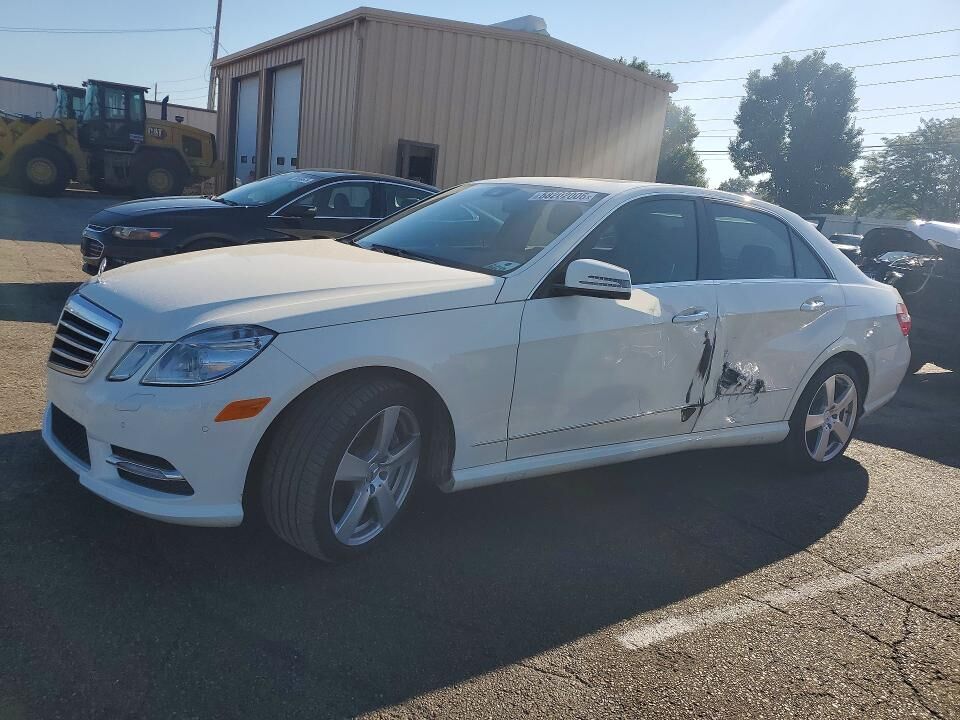 2012 MERCEDES-BENZ E-Class