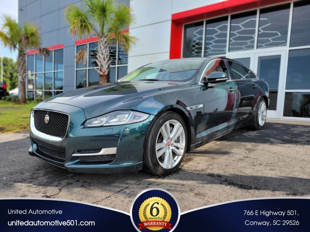2017 JAGUAR XJ