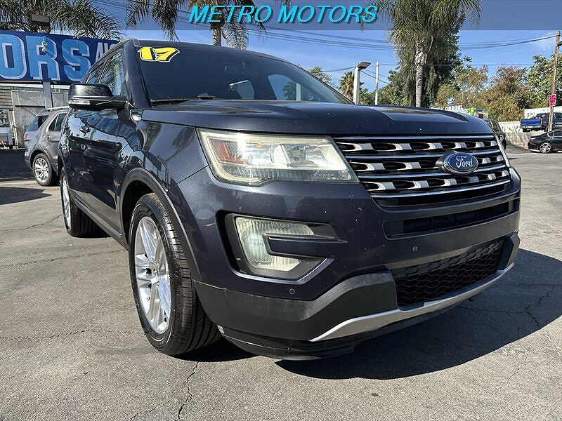 2017 FORD Explorer