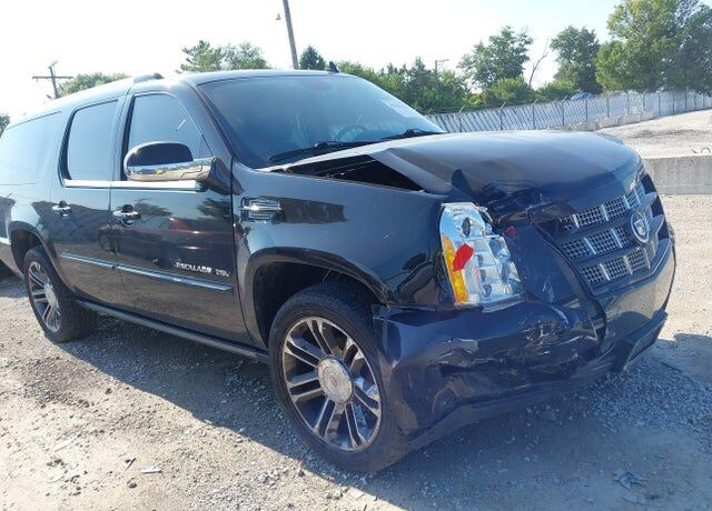 2012 CADILLAC Escalade