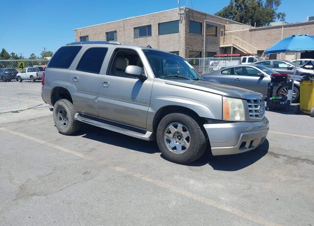 2003 CADILLAC Escalade