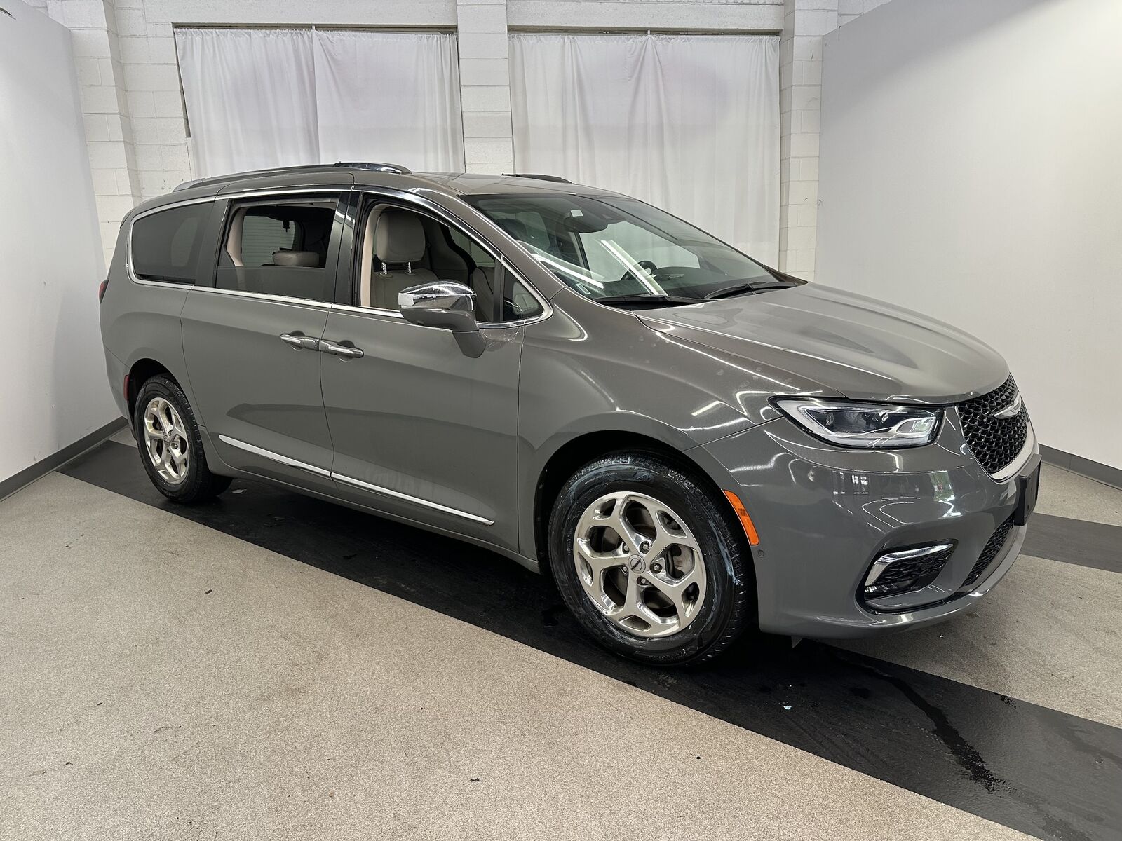 2021 CHRYSLER Pacifica