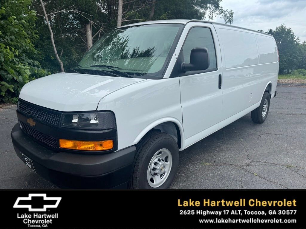 2026 CHEVROLET Express