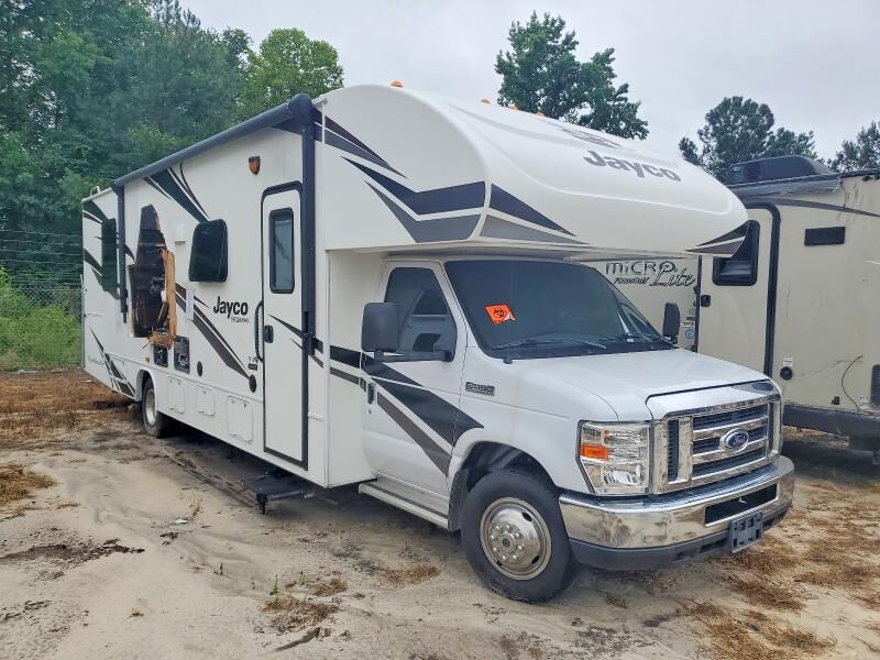 2019 FORD E-450
