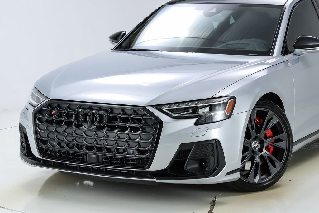 2025 Audi S8