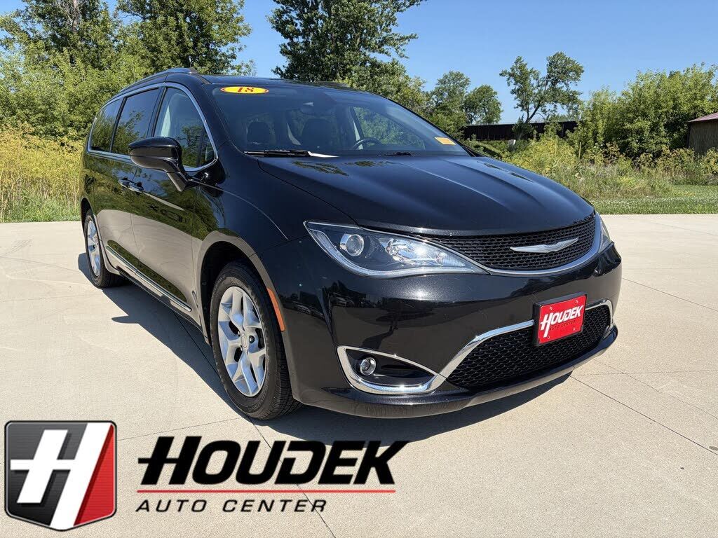 2018 CHRYSLER Pacifica