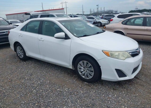 2013 TOYOTA Camry