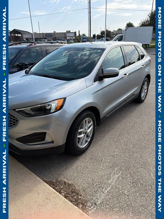 2023 FORD Edge