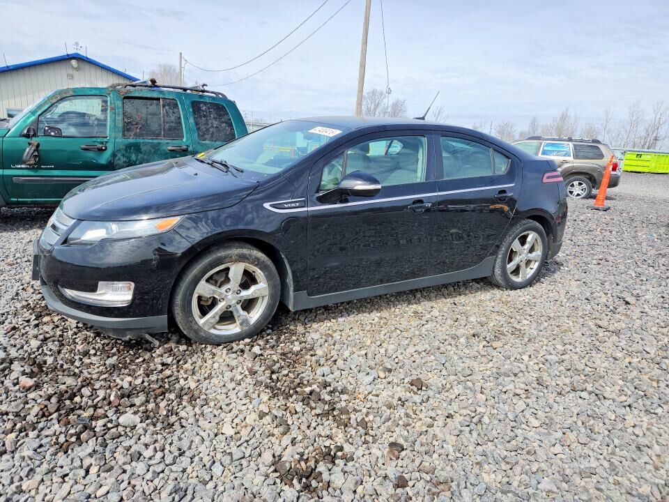 2013 CHEVROLET Volt