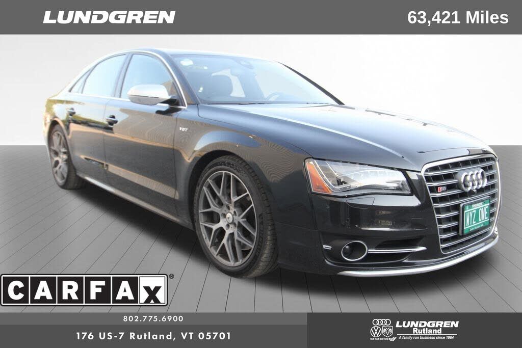 2013 AUDI S8