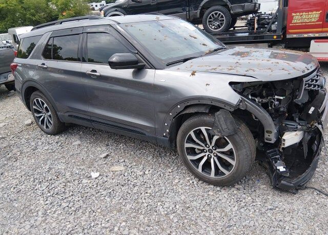 2022 FORD Explorer