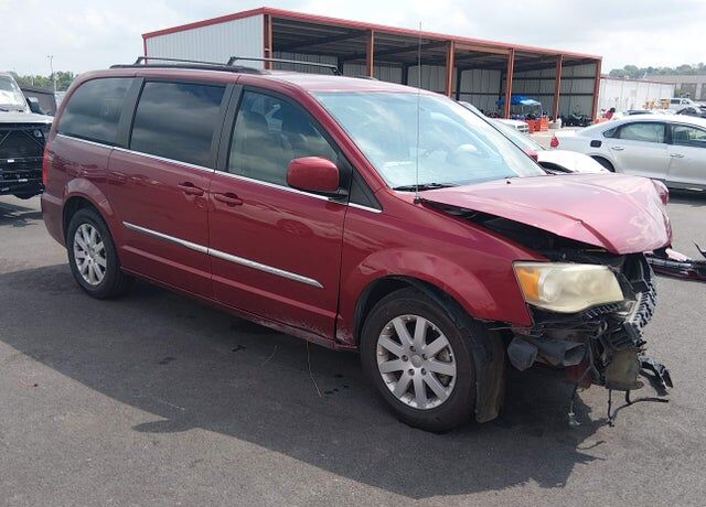 2016 CHRYSLER Town and Country