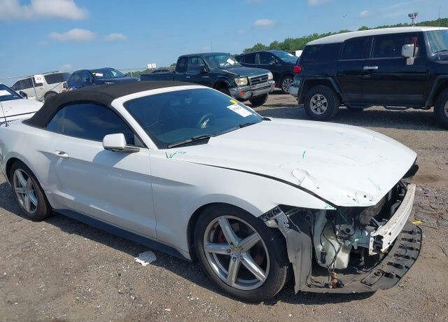 2015 FORD Mustang