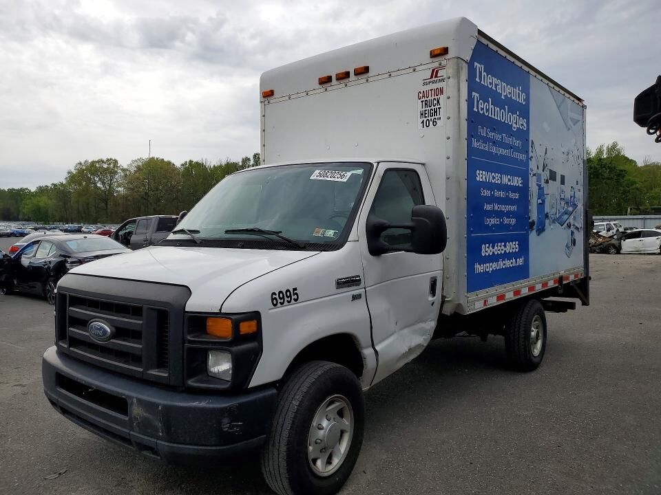 2011 FORD E-350