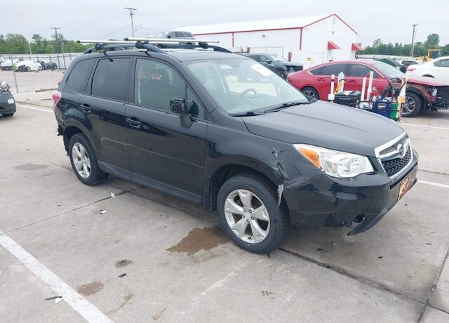 2016 SUBARU Forester