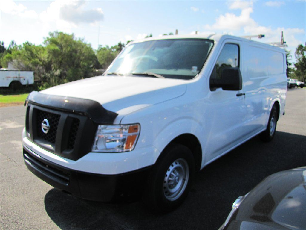 2014 NISSAN NV
