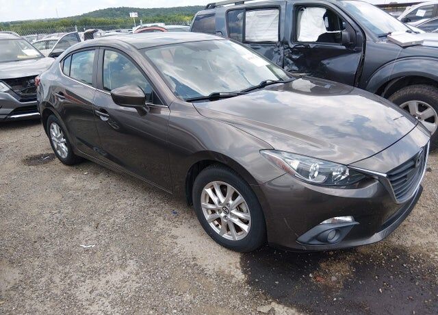 2016 MAZDA Mazda3