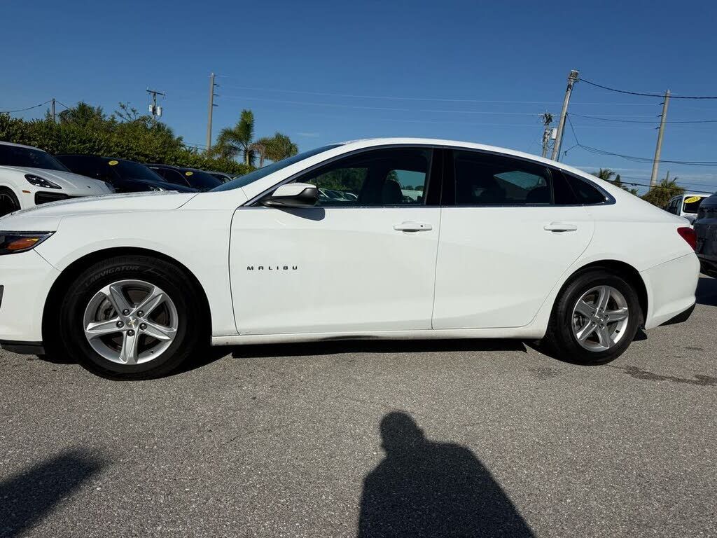 2024 CHEVROLET Malibu