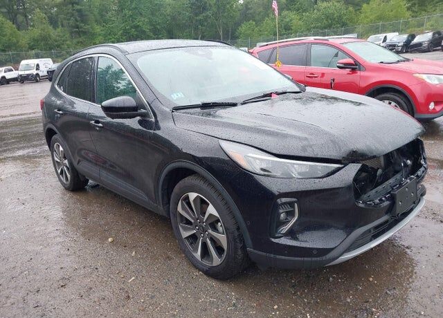2023 FORD Escape