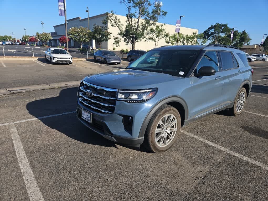 2025 FORD Explorer