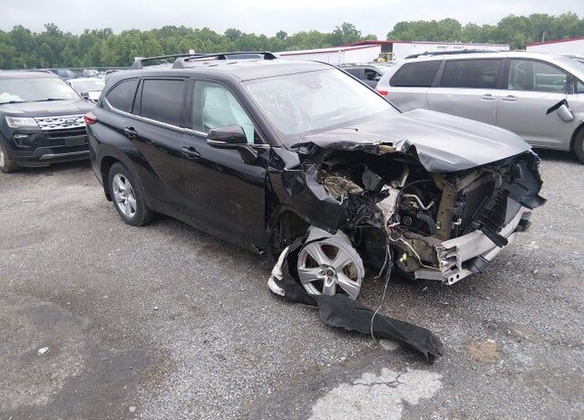 2021 TOYOTA Highlander