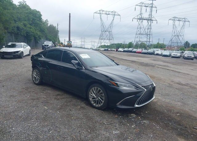 2023 LEXUS ES